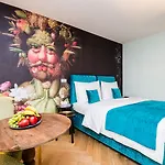 Otel Old Royal Post Boutique & Premium
