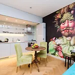 Old Royal Post Boutique & Premium