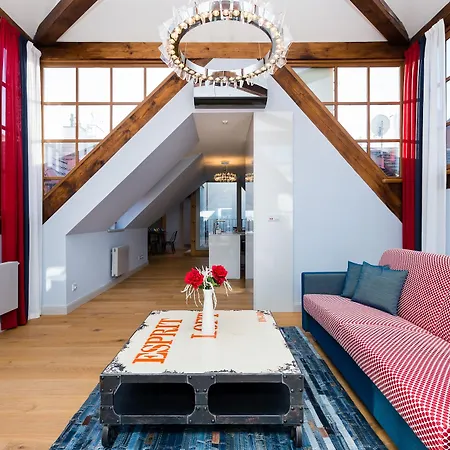 Old Royal Post Boutique Hotel & Premium Suites Hotel 4*