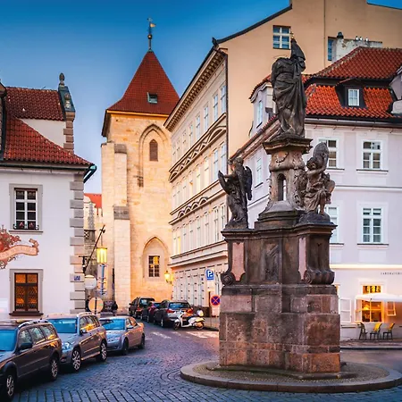 Old Royal Post Boutique & Premium Hotell