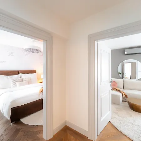 Old Royal Post Boutique & Premium 5*