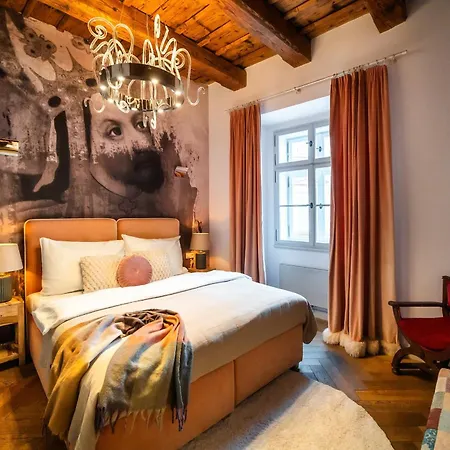 Old Royal Post Boutique & Premium Hotell Prag