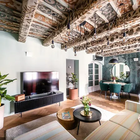 Old Royal Post Boutique & Premium 5*