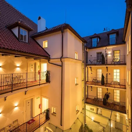 Old Royal Post Boutique & Premium 5* Πράγα