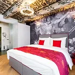 Old Royal Post Boutique & Premium Prag