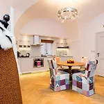 Old Royal Post Boutique & Premium 5*
