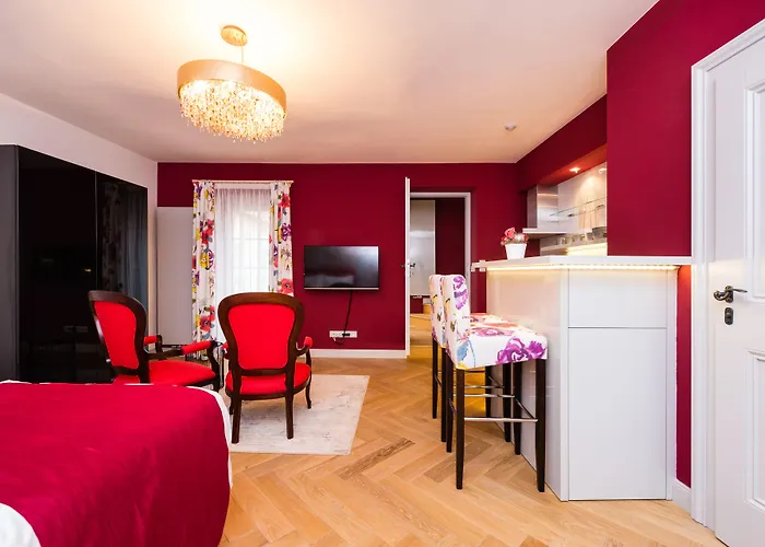 Old Royal Post Boutique & Premium Hotel