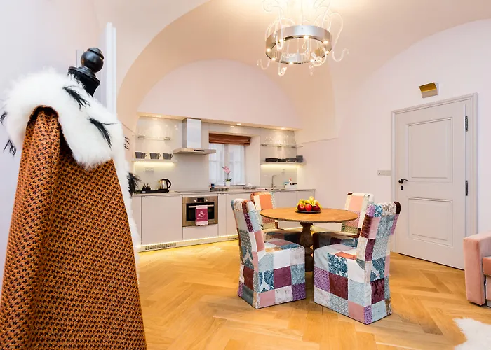 Old Royal Post Boutique & Premium 5*